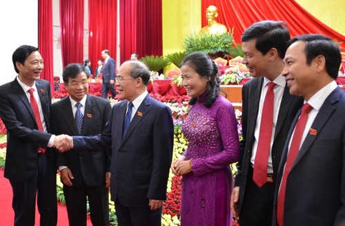 Руководители Вьетнама участвовали в партконференциях провинций и городов страны - ảnh 1